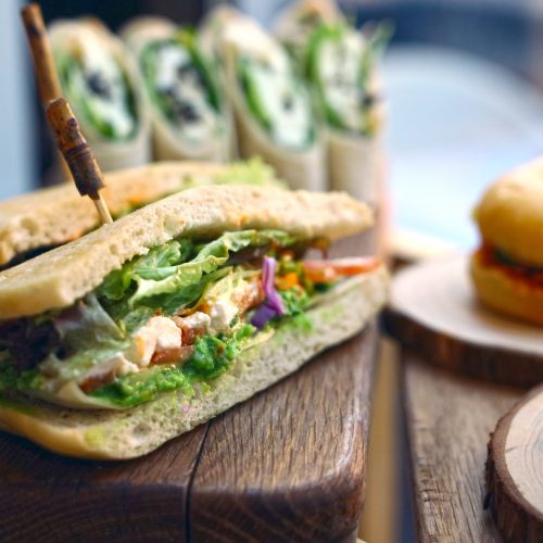 pexels-shameel-mukkath-5112594